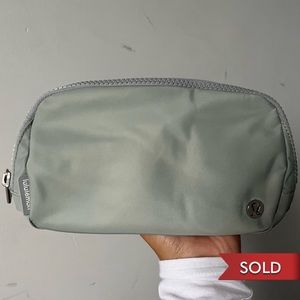 Lululemon Everywhere Belt Bag